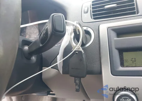 2007 Volvo C70 T5 from USA, damaged, VIN YV1MC68207J010186